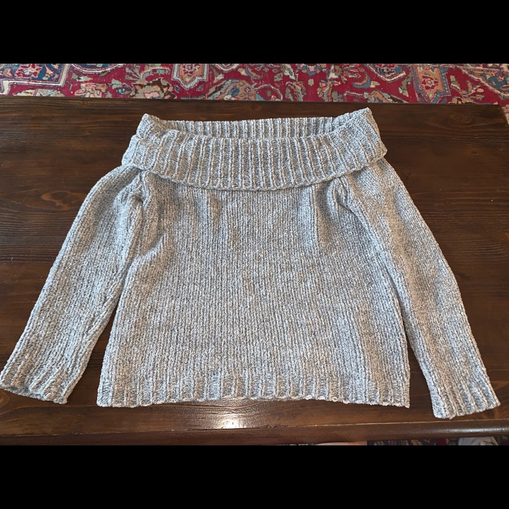 BB Dakota off the shoulder sweater- size small